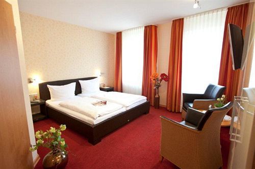 Hotel Schmidt Am Markt Мепен Екстериор снимка